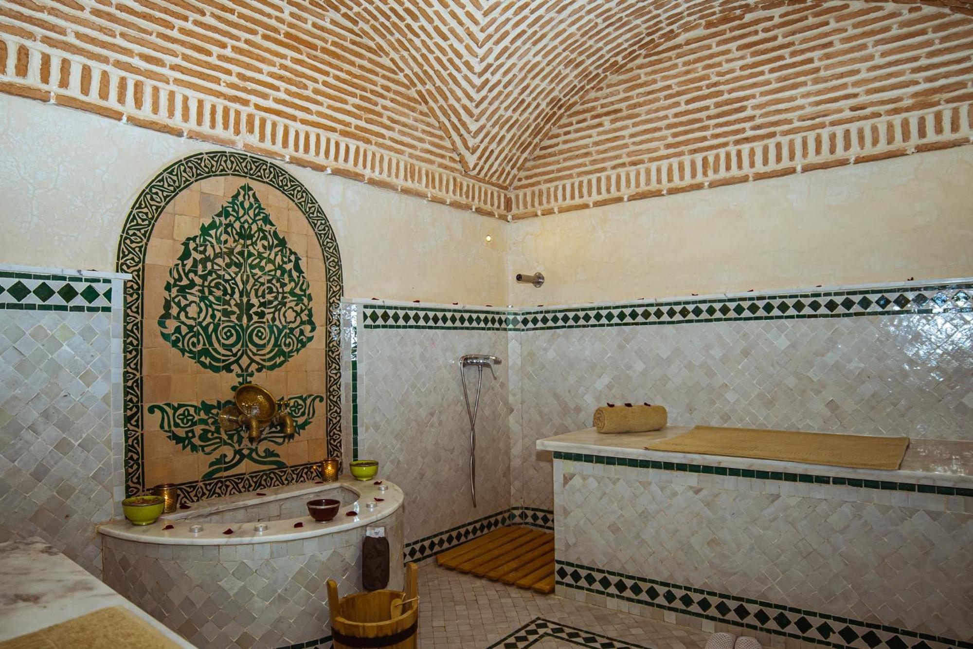 Sumahan Suites & Spa Tazrou エクステリア 写真